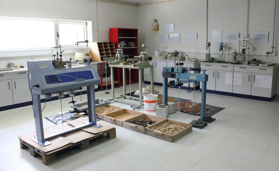 آزمایشگاه بتن در شیراز